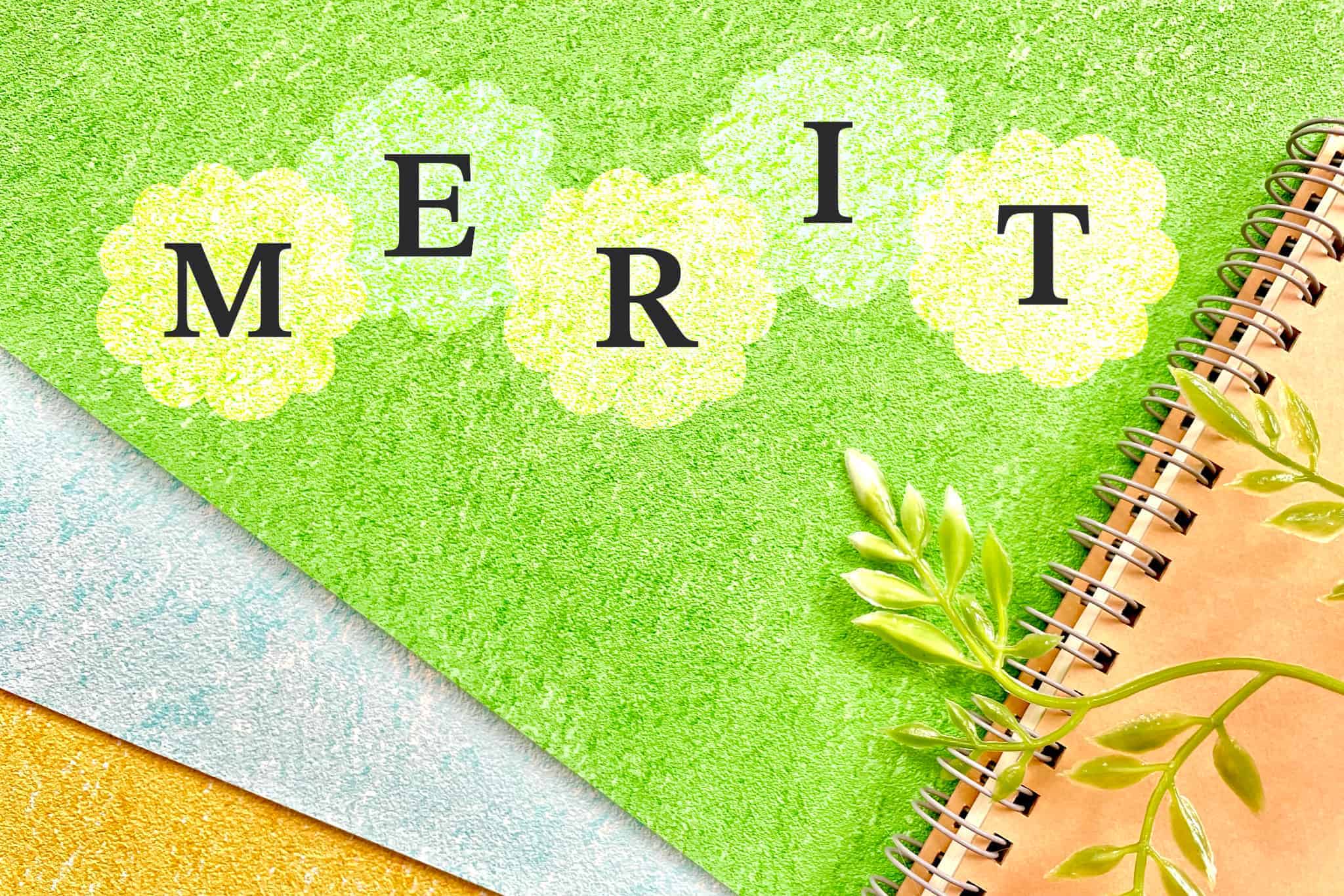 前歯をインプラントにするメリットを説明するイメージ